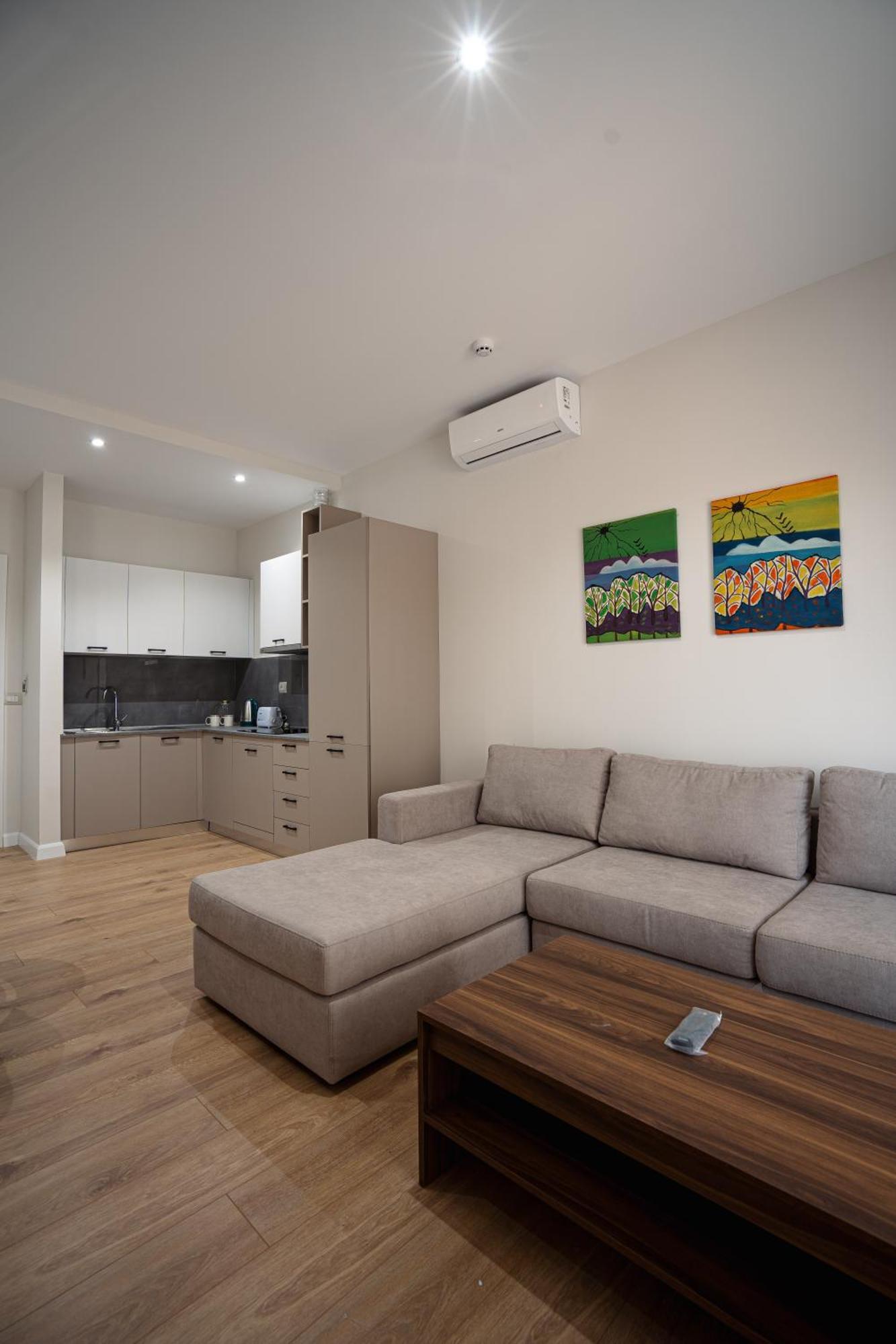 Tirana Elite Apartments ภายนอก รูปภาพ