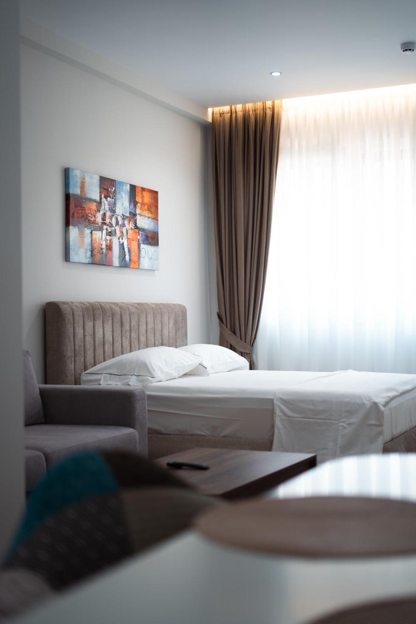 Tirana Elite Apartments ภายนอก รูปภาพ
